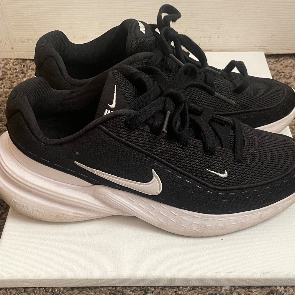 Nike Black Sports Sneakers